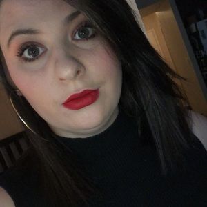 Meet your Posher, Eileen